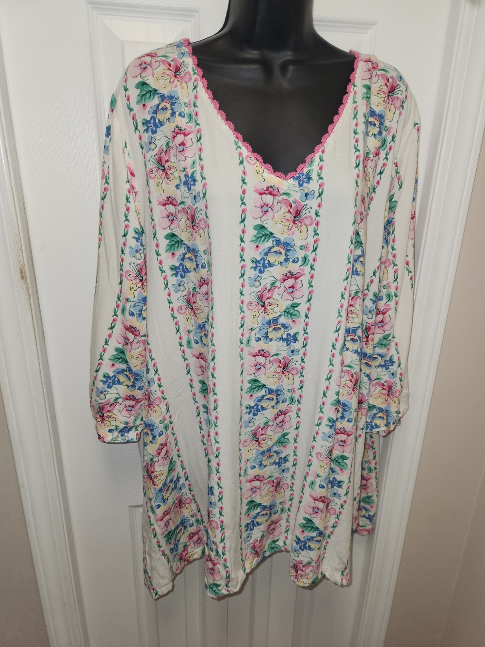 🍉 Floral V-Neck Tunic